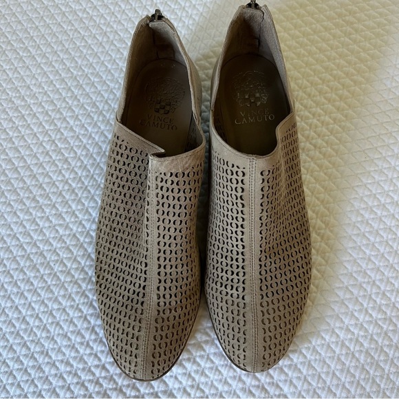 Vince Camuto Paleta Bootie • 9 - Picture 1 of 4